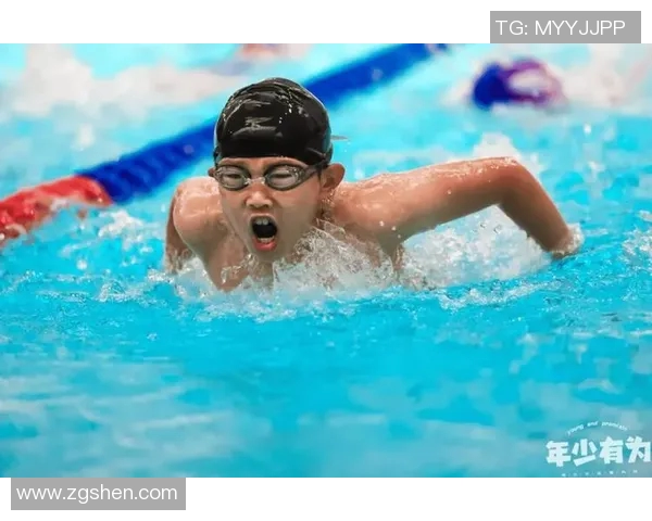 激烈对决：精彩游泳比赛瞬间回顾与技术解析